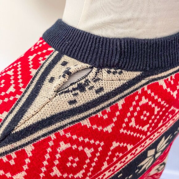 Men's H&M LOGG Penguin Holiday Sweater - Picture 11 of 12